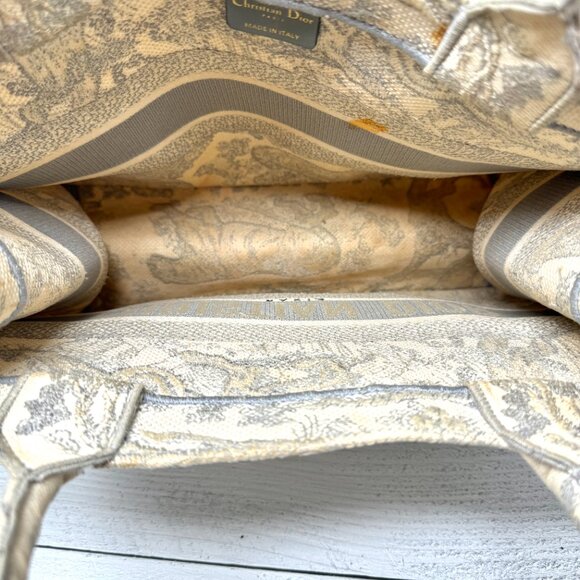 Christian Dior Medium Book Tote Toile de Jouy Beige Gray Canvas Bag - Picture 14 of 16